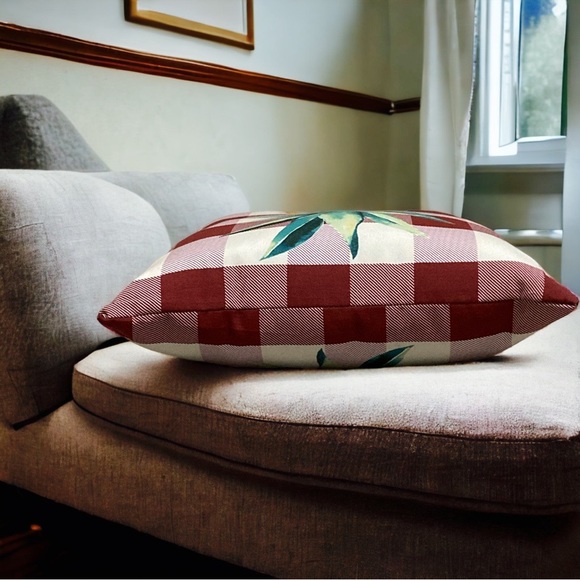 🆕 Hampton Bay Square Pillow Indoor/Outdoor Home Decor Pineapple Accent Pillow - Picture 8 of 17